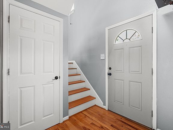 3rd image of 5126 Macnamara Dr