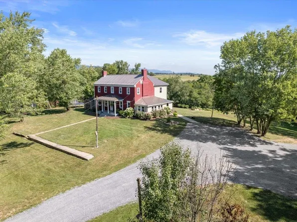 6704 Dovel Rd, Elkton, VA 22827
