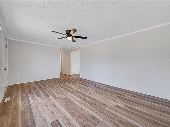 5th image of 193 Meadow Green Dr