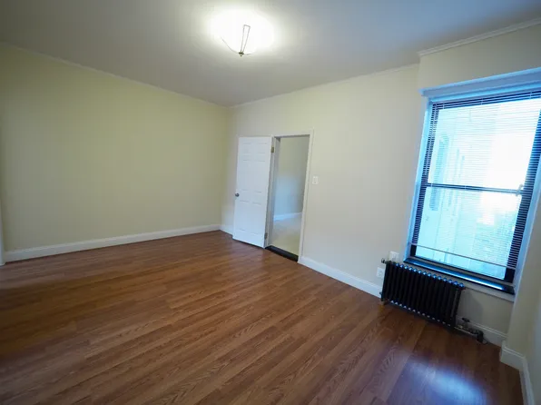 25-45 18th Street image 23 of 26