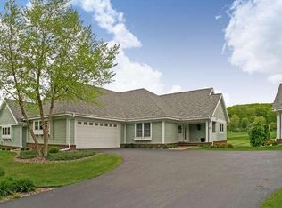 551 Fairway Creek Dr, Onalaska, WI 54650