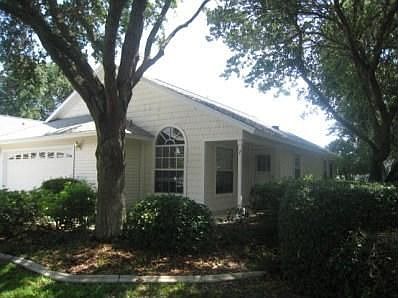 1st image of 2 Bedford Dr