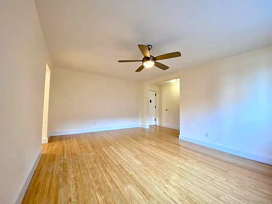 Rented by FirstService Realty (legacy) | media 3