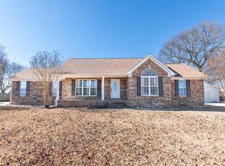 23983 May Ln, Athens, AL 35613
