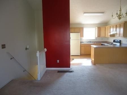 3rd image of 1325 Trent Blvd Unit 117