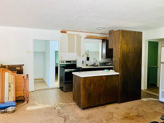 5th image of 440 Springs Canyon Ln
