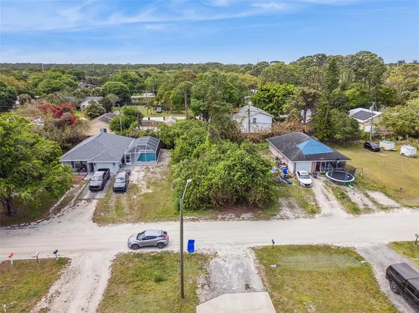 1335 25th Ave SW #18, Vero Beach, FL 32962