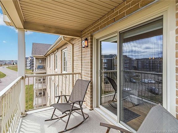 2nd image of 65 Diamond Head Ct #407