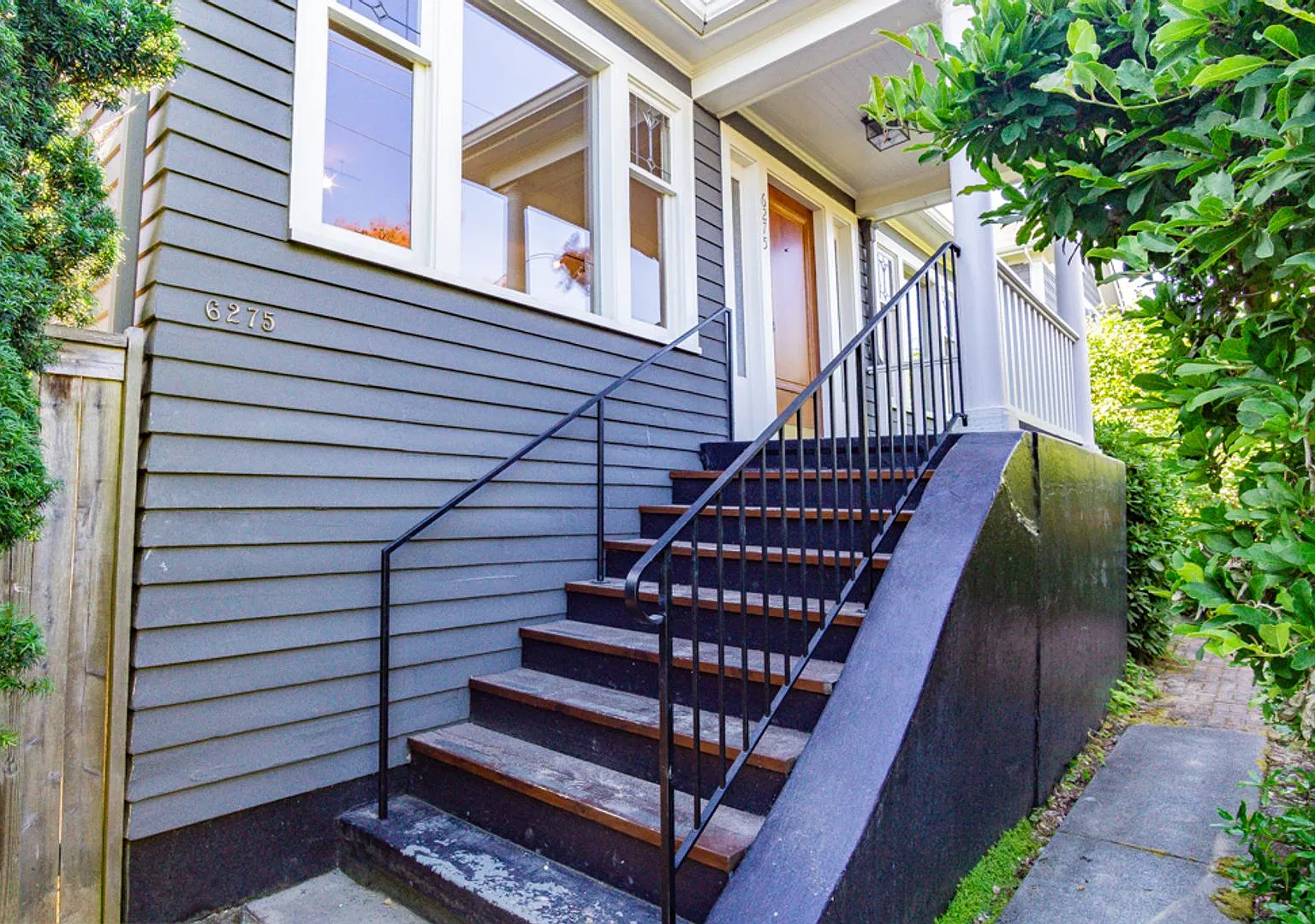 4Bd/3.25Ba Seattle Home — Photo 1