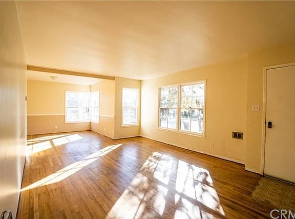 4th image of 530 Ellen Way