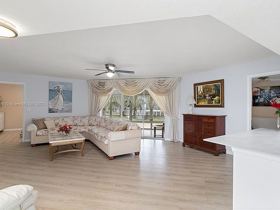 4th image of 3290 SE Aster Ln #D257