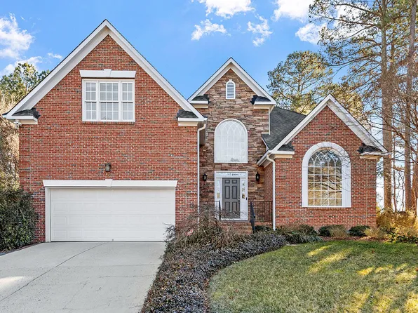 208 Barrington Overlook Dr, Durham, NC 27703