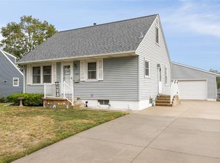 2350 10th Ave, Marion, IA 52302