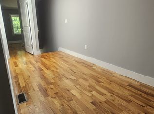 104-52 164th St #2, Jamaica, NY 11433