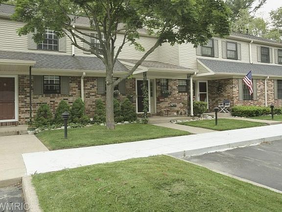 2nd image of 3222 Pine Bluff Ln