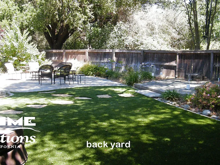 2098 Roaring Camp Dr — Photo 7