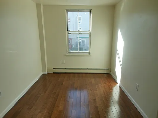 Rented by R New York | media 22