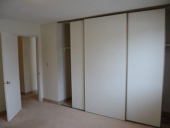 5th image of 432 Huntsville Cres NW #209