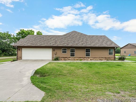 3rd image of 11703 Hidden Oak Cir