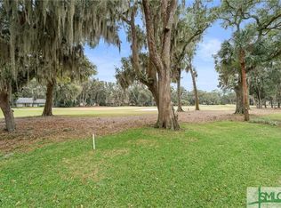 3 Dobell Ln, Savannah, GA 31411