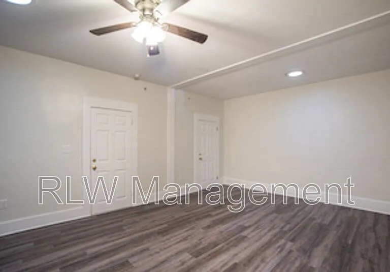 11 N Central Ave — Photo 4