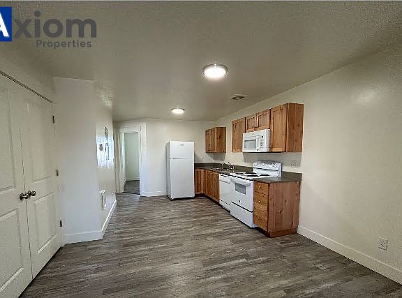 3rd image of 1942 Brock Dr APT 3