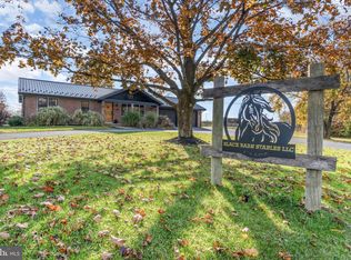 1008 Piketown Rd, Harrisburg, PA 17112
