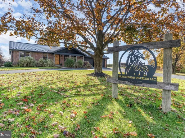 1008 Piketown Rd, Harrisburg, PA 17112