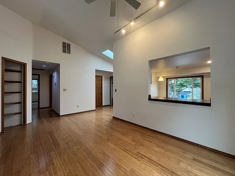 4737 SW Pendleton St — Photo 17
