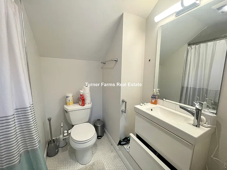 158 Broadway #3 — Photo 29