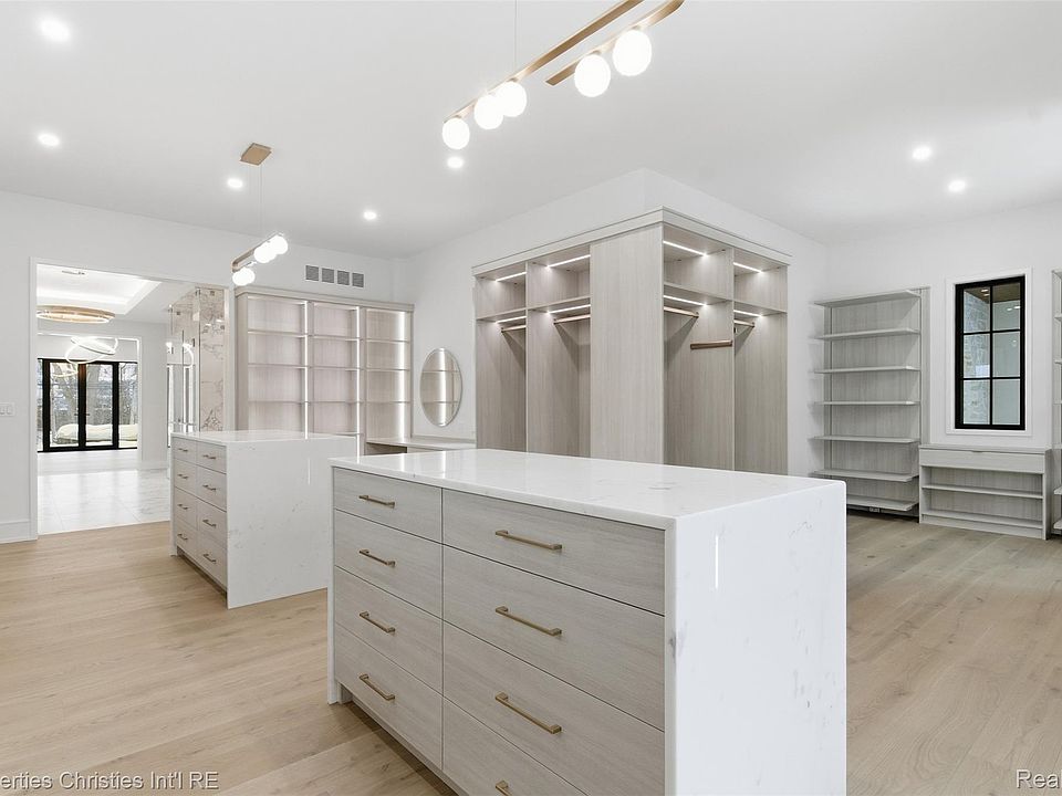 1551 Lakeside Dr, photo 12