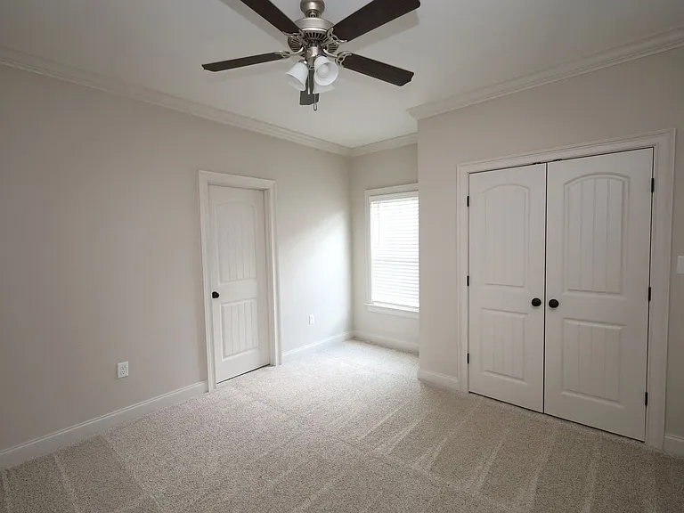 4704 Crescent Ct — Photo 17