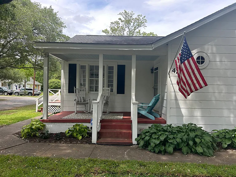 422 Riverland Dr — Photo 13