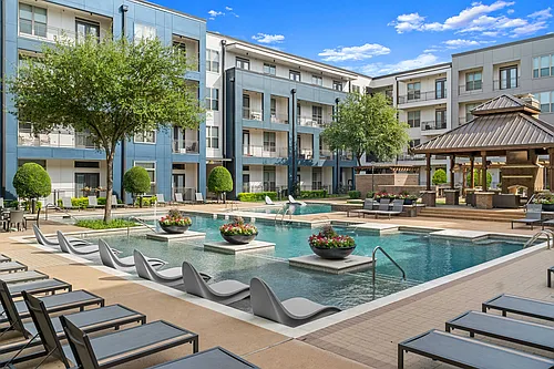 Strata Apartments Photo 1