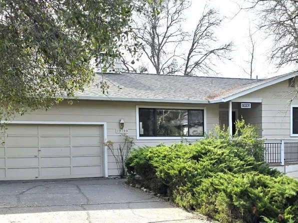 19193 Jayhawk Dr, Penn Valley, CA 95946