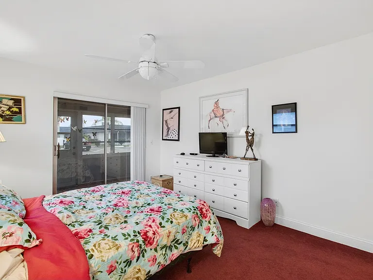 213 Waterford Cir #I — Photo 35