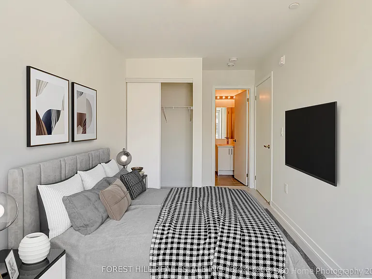 3401 Ridgeway Dr #305 — Photo 4