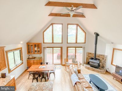 937 Greenview Dr, Basye, VA, 22810