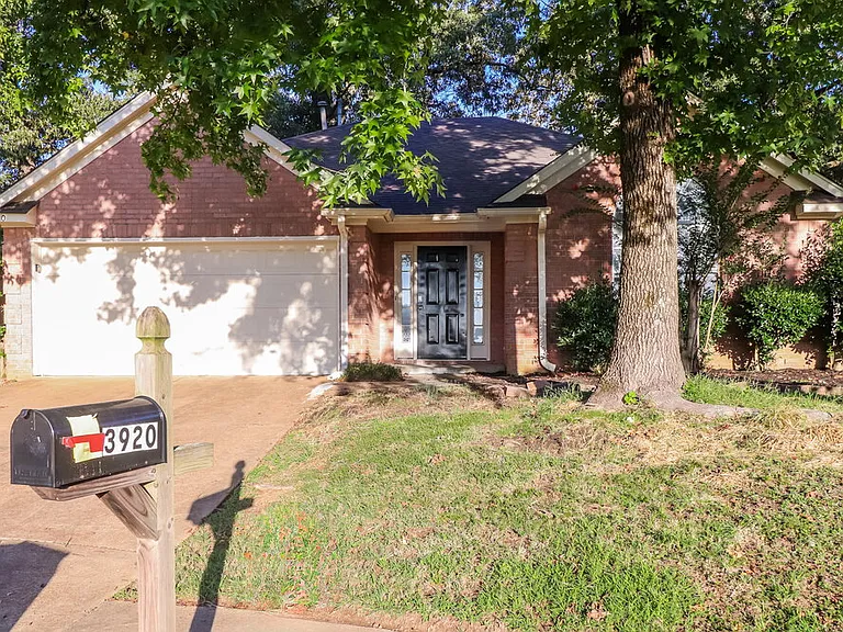 3920 Pecan Trace Cv — Photo 1
