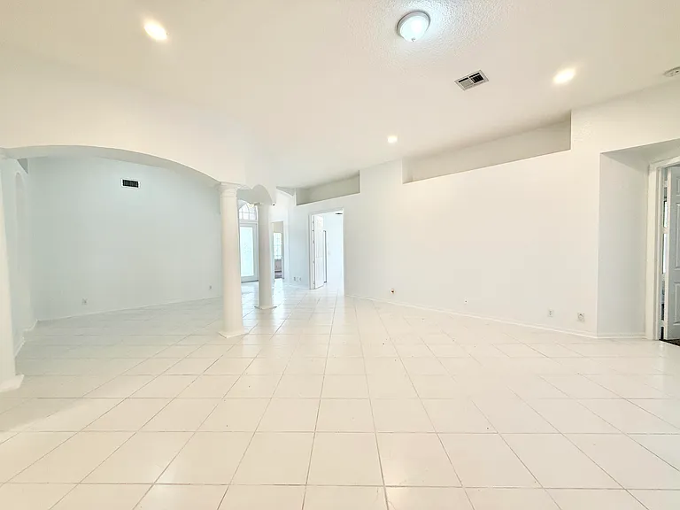 12310 Riverfalls Ct — Photo 15