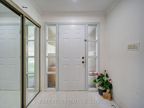 3rd image of 71 Willowbrook Rd