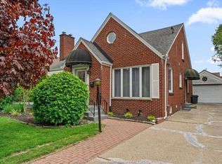 4531 Pleasant Pl, Windsor, ON N8Y 2E9