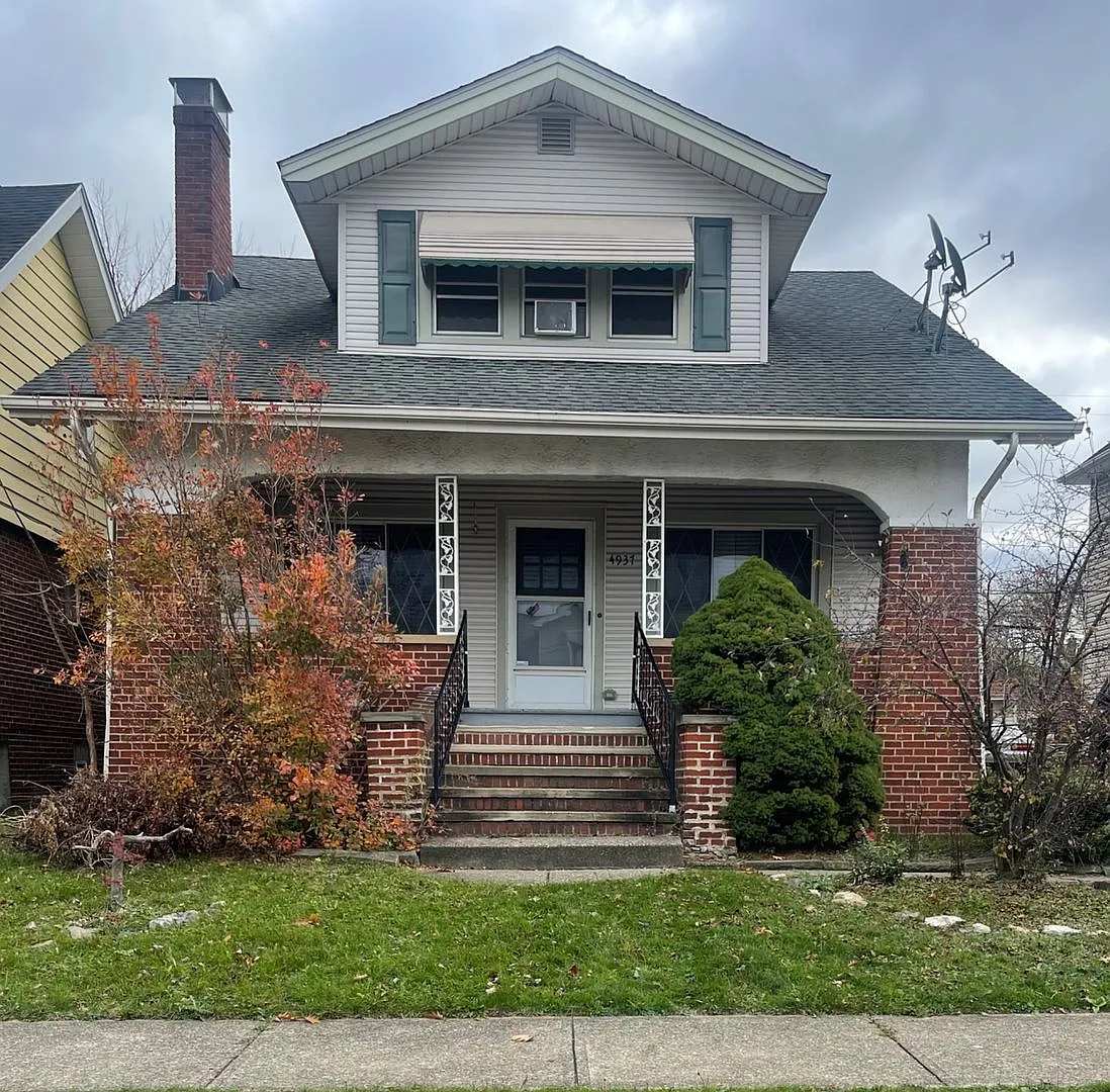 4937 E 111th St photo 1