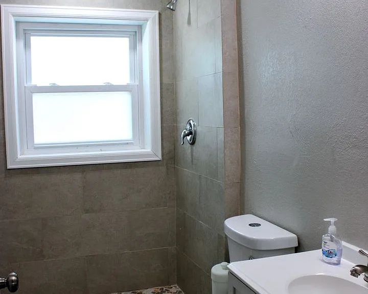 1206 N Oregon Ave — Photo 11