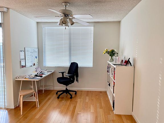 5th image of 1400 California Ave APT 207
