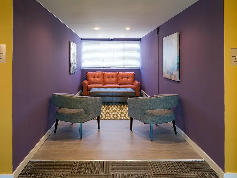 Sterling Boulder Apartments - Student Living — Photo 18