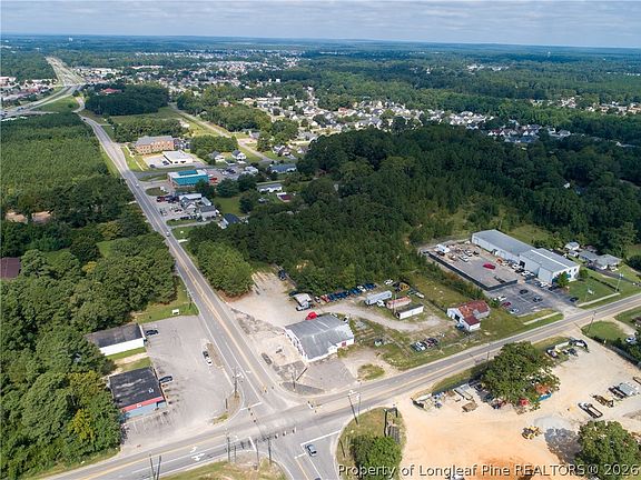3rd image of 7604 Raeford Rd