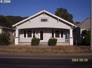 1446 SE Pine St, Roseburg, OR 97470