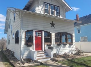 315 3rd St SW, Pipestone, MN 56164