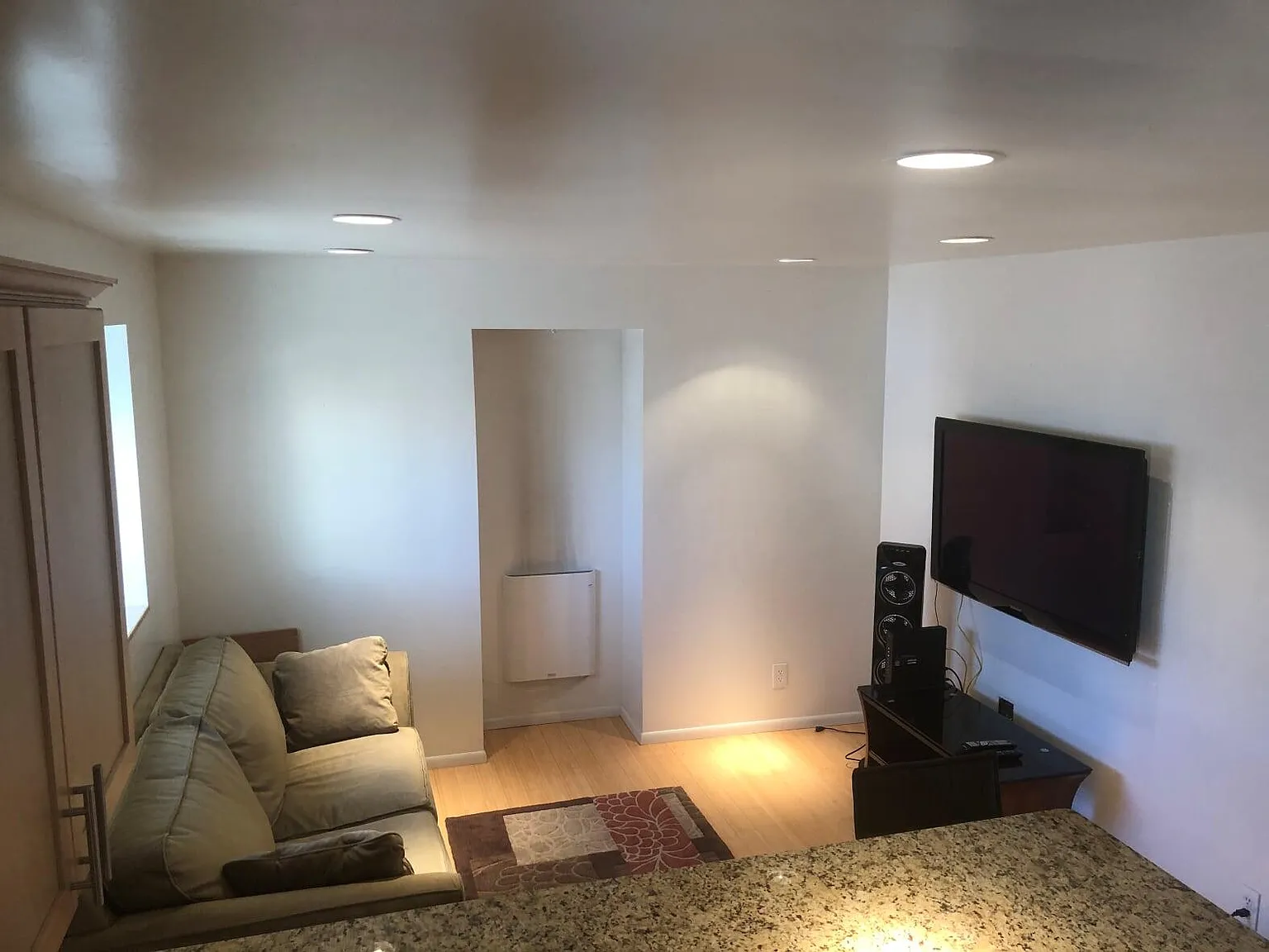1 bed, 690 sqft, $1,250 — Photo 2
